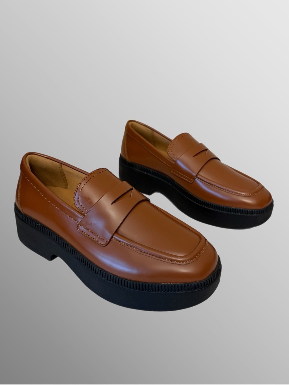 FitFlop Women's Tan Leather Penny Loafers with Black Platform Sole Sz 9
